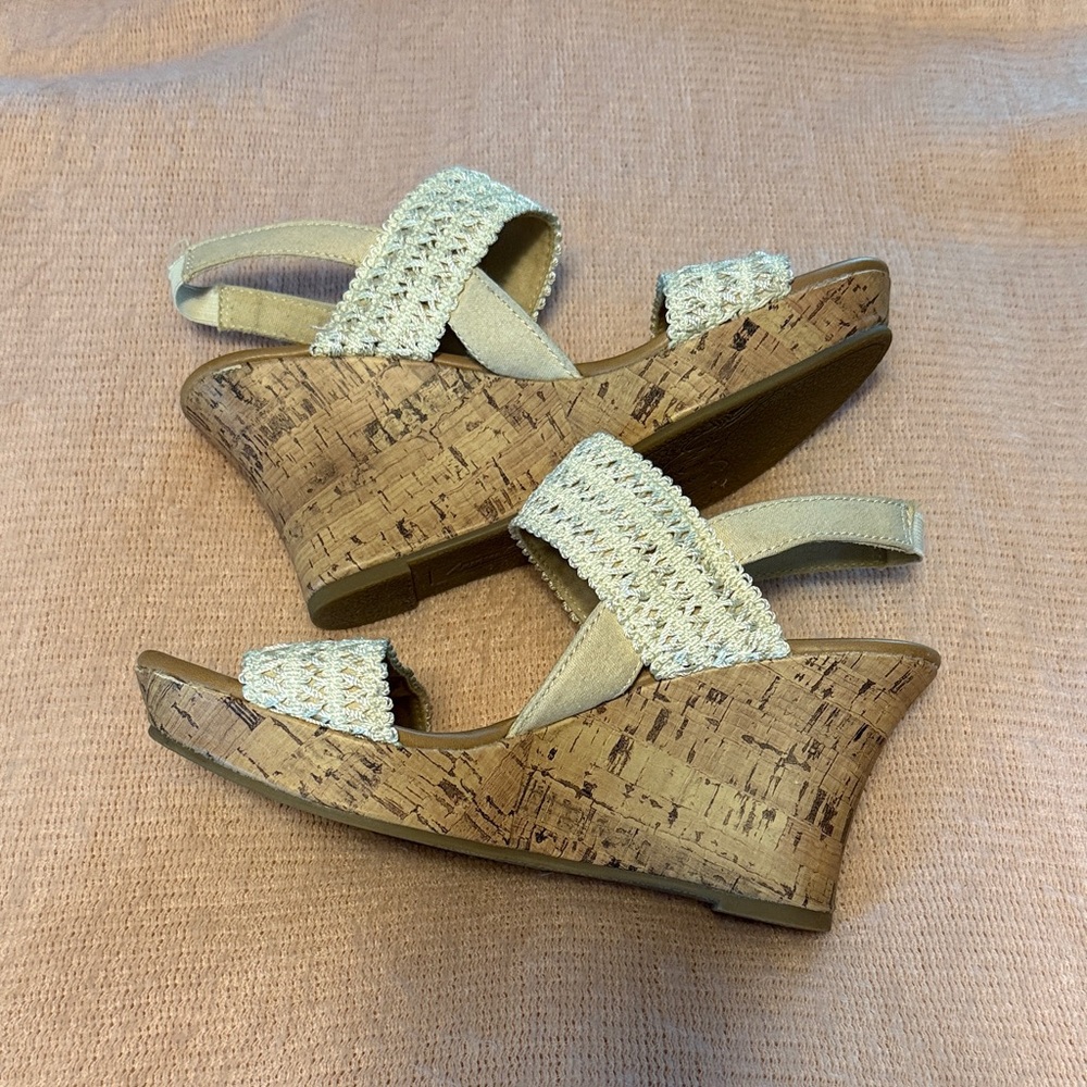 American Eagle Cream Wedge Sandals